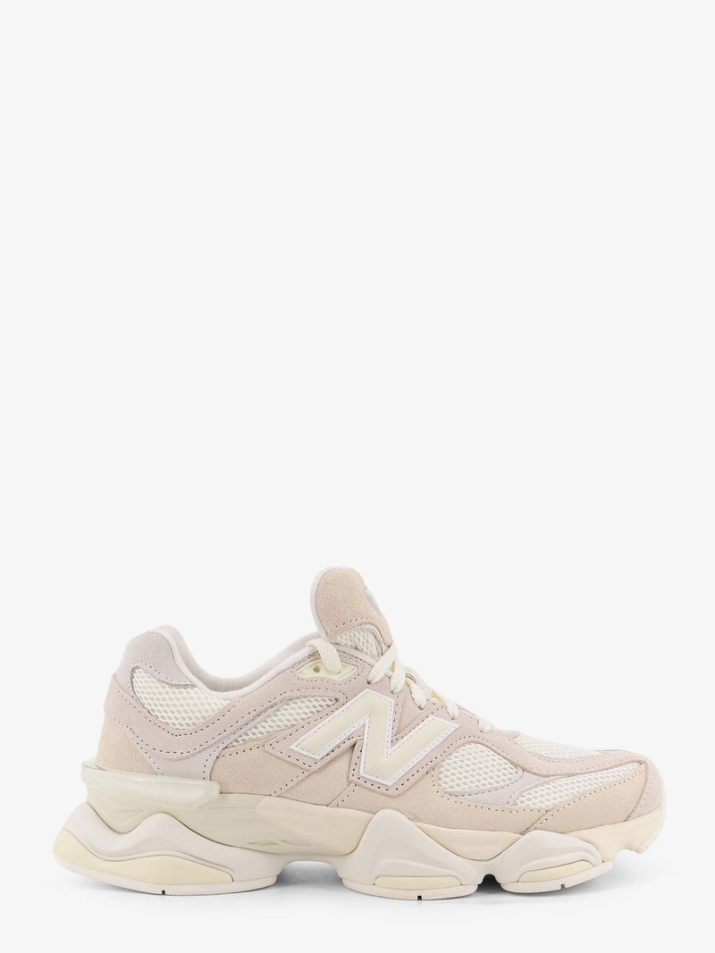 New Balance Zapatillas New Balance 9060 de ante y malla blancas - World Class Fashion