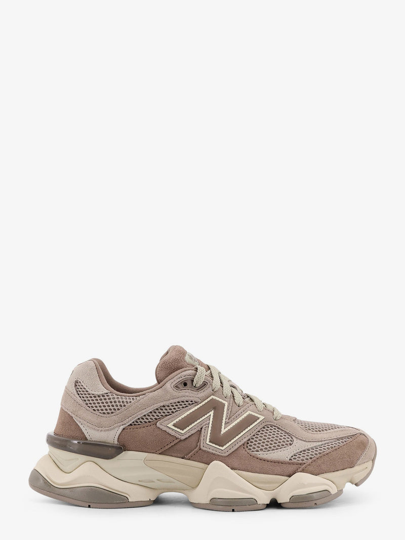 New Balance Zapatillas New Balance 9060 de malla y ante beis - World Class Fashion
