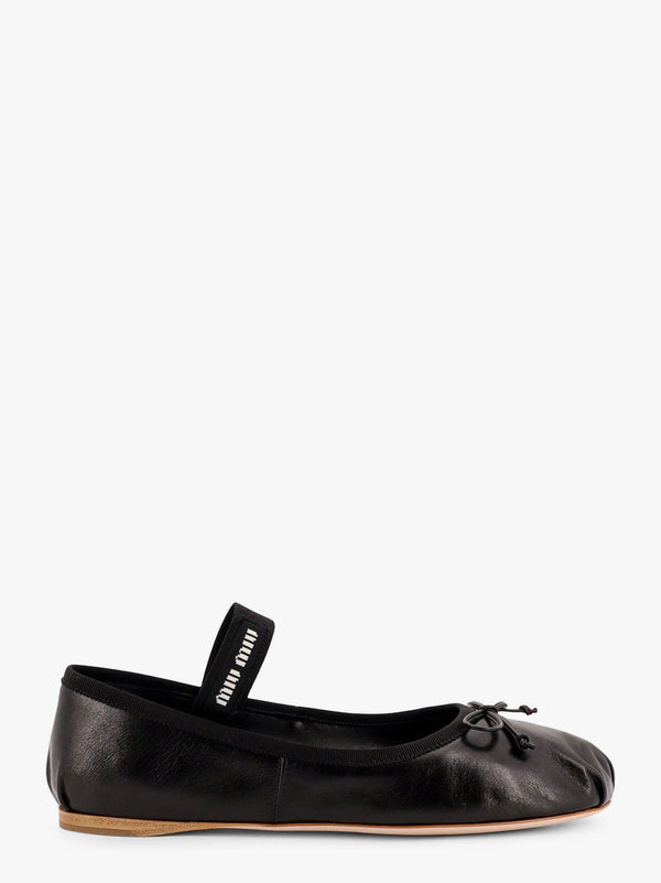 Leather ballerinas