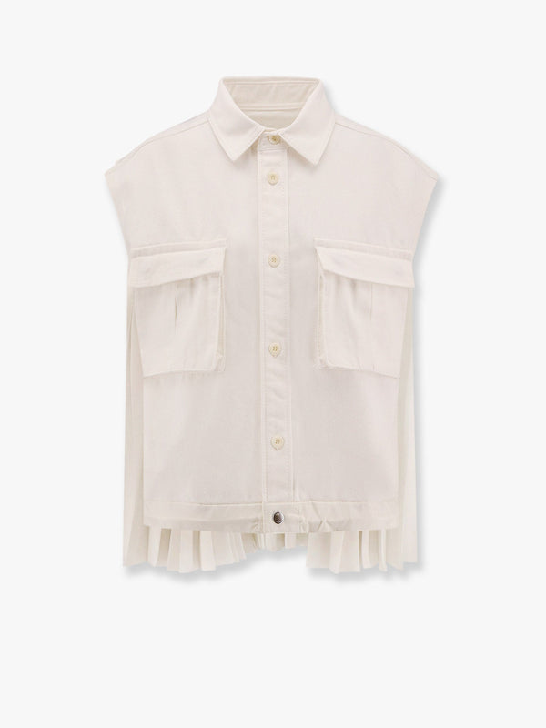Cotton shirt with pleated insert on the back