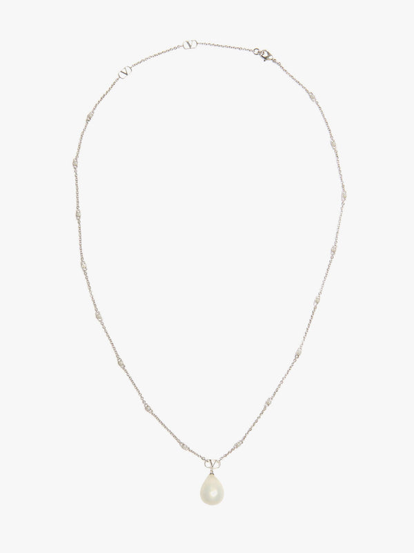 Metal necklace