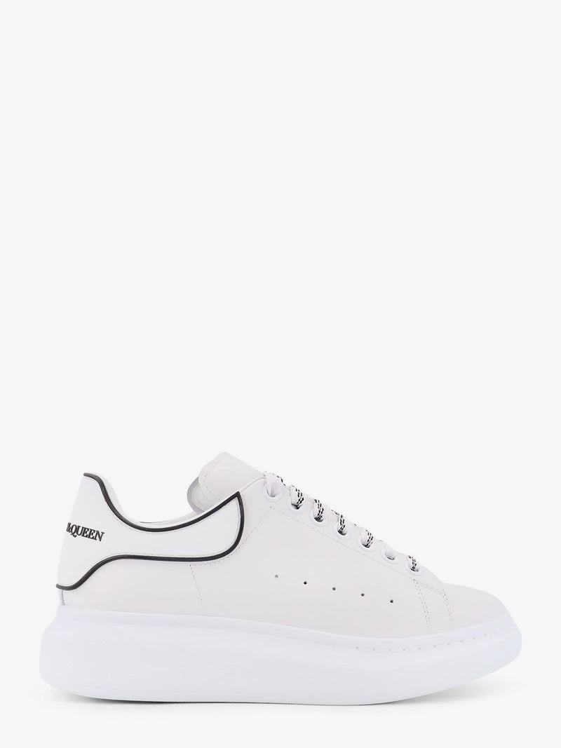 Alexander McQueen Alexander McQueen Zapatillas bajas de piel extragrandes Blanco - World Class Fashion