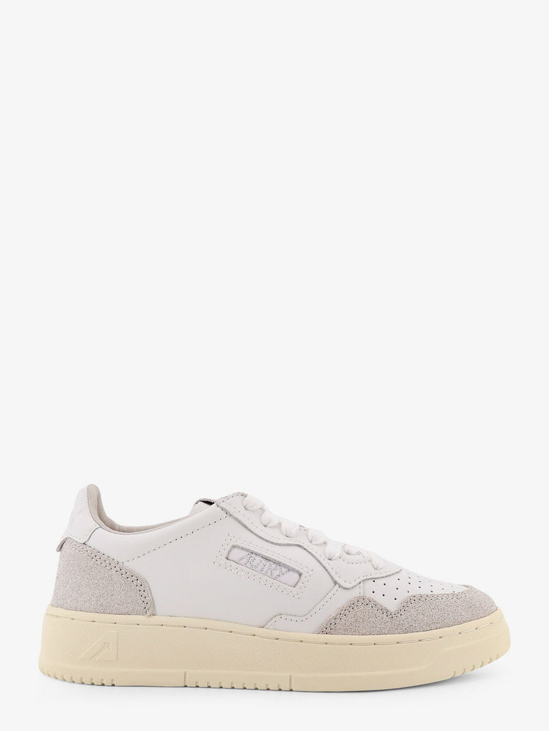Autry Zapatillas Bajas de Cuero Blancas Autry Medalist para Mujer - World Class Fashion