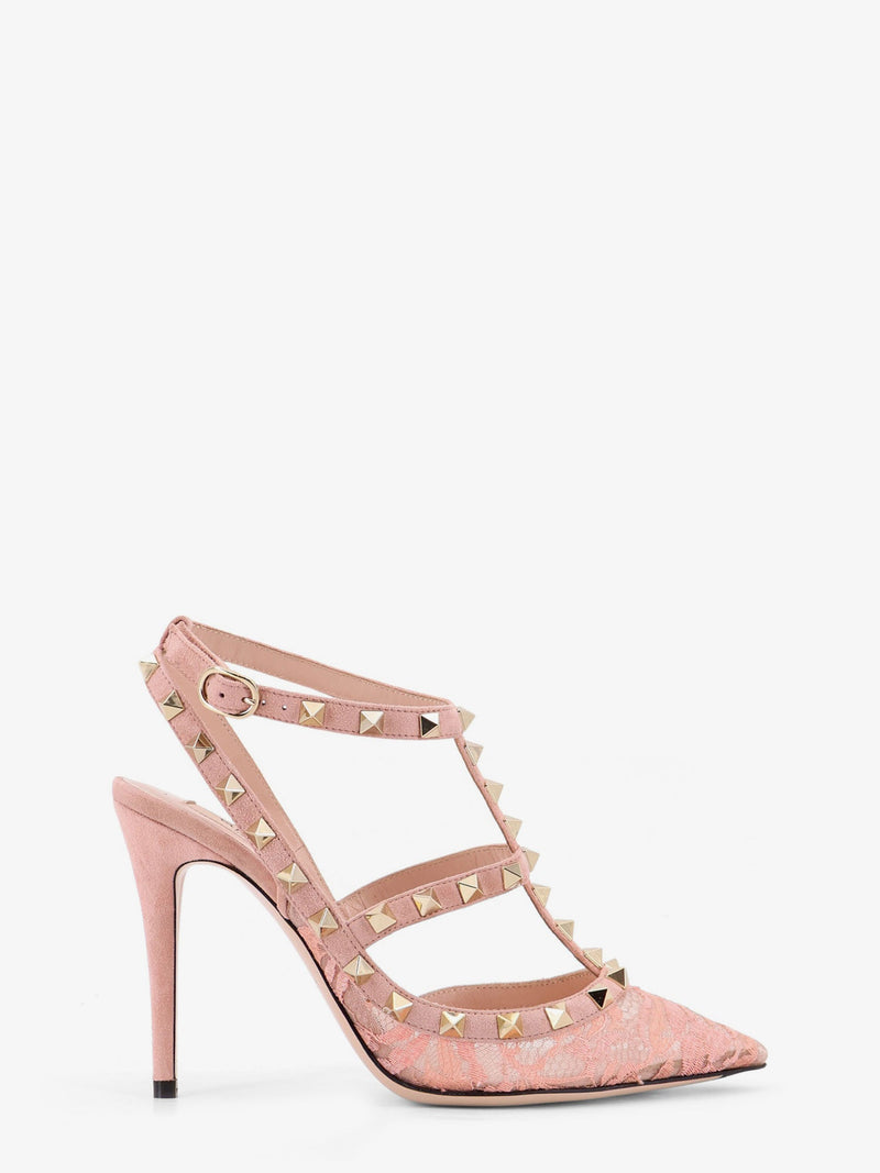 Valentino Garavani Zapatos de salón Valentino Garavani Rockstud de ante y encaje en color rosa - World Class Fashion