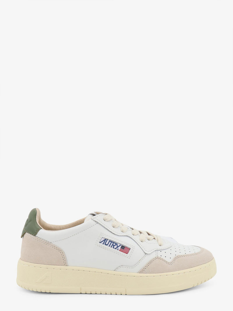 Autry Autry Medalist Zapatillas Bajas de Cuero Blancas Bronce Verde - World Class Fashion