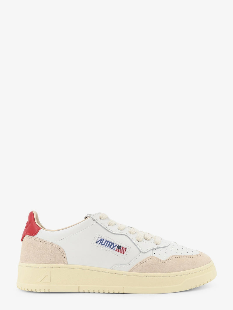 Autry Autry Medalist Low Leather Sneakers With Side Logo - World Class Fashion