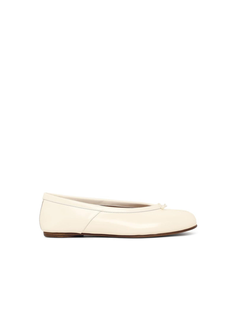 Maison Margiela Maison Margiela Tabi White Leather Ballet Flats - World Class Fashion