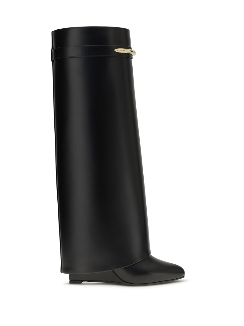 Givenchy Botas Givenchy de cuero con tacón de tiburón negras para mujer - World Class Fashion