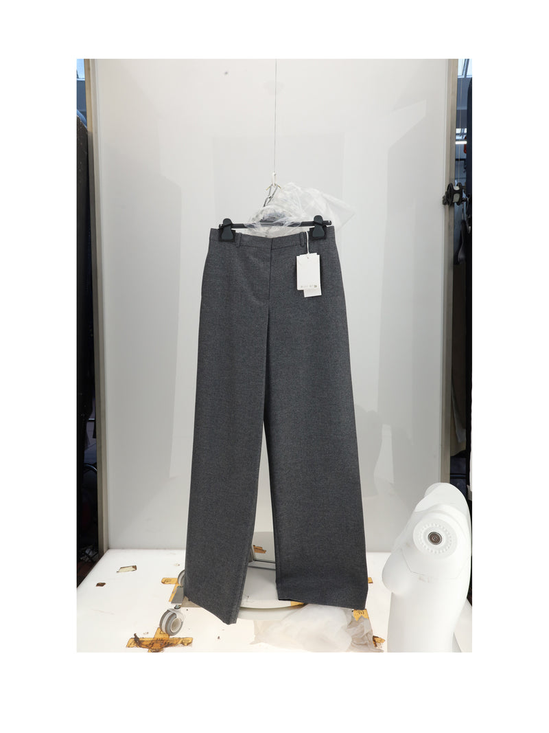 Dior Pantalones Dior de mujer grises - World Class Fashion