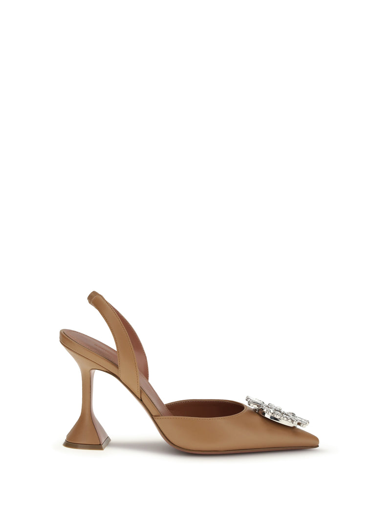 Amina Muaddi Zapatos de tacón slingback Begum de Amina Muaddi color Latte - World Class Fashion