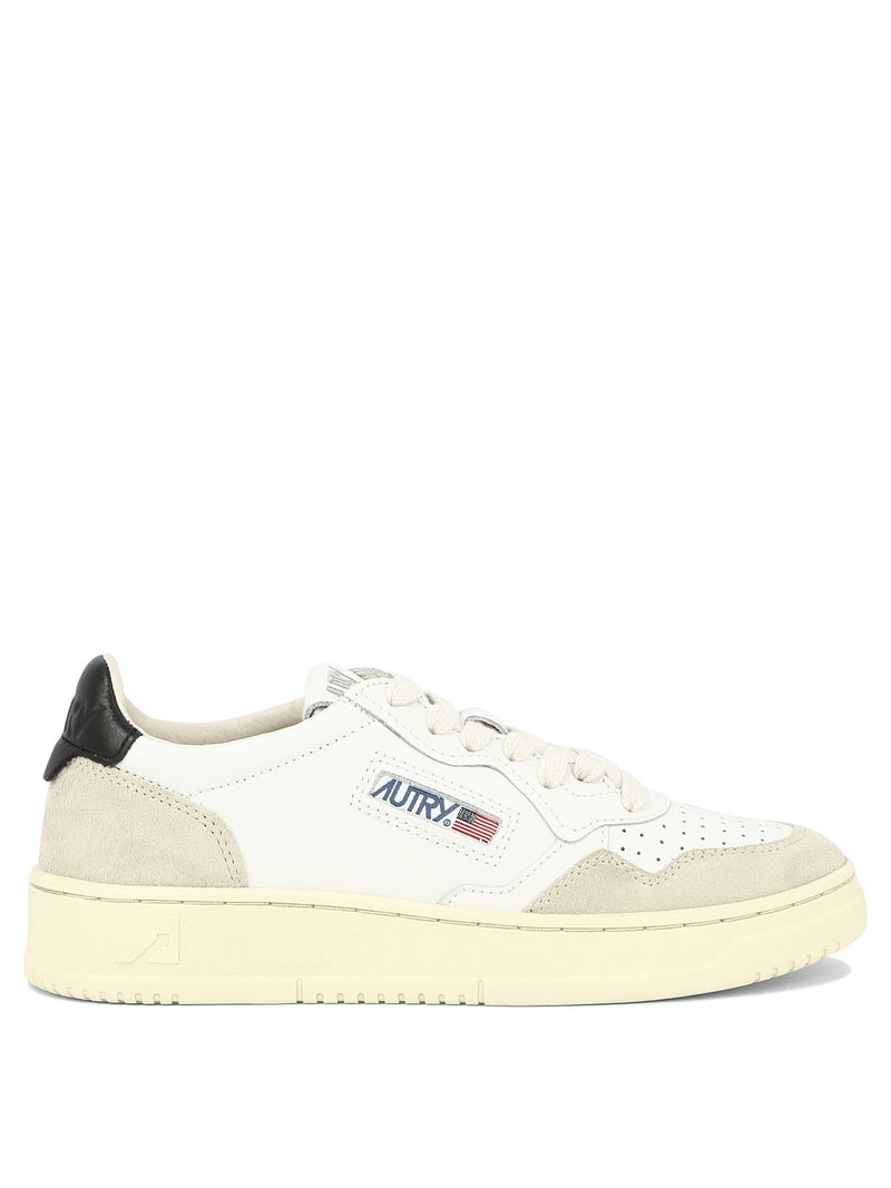 Autry Autry Medalist Low Sneakers Blancas Mujer - World Class Fashion