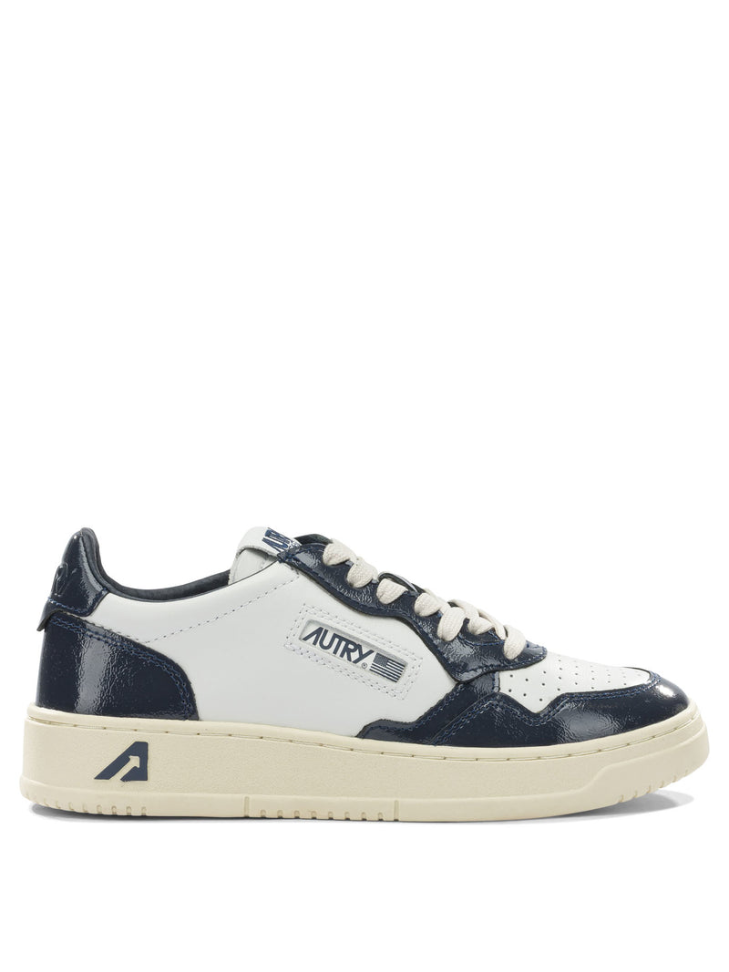Autry Zapatillas de mujer Autry blancas - World Class Fashion