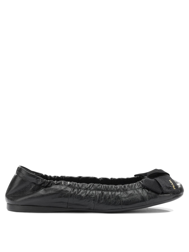 Prada Bailarinas Prada de piel brillante negras para mujer - World Class Fashion