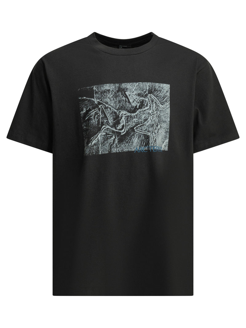 Arc'teryx Camiseta de cuello redondo Kragg Cotton Lithographica negra de Arc'teryx - World Class Fashion