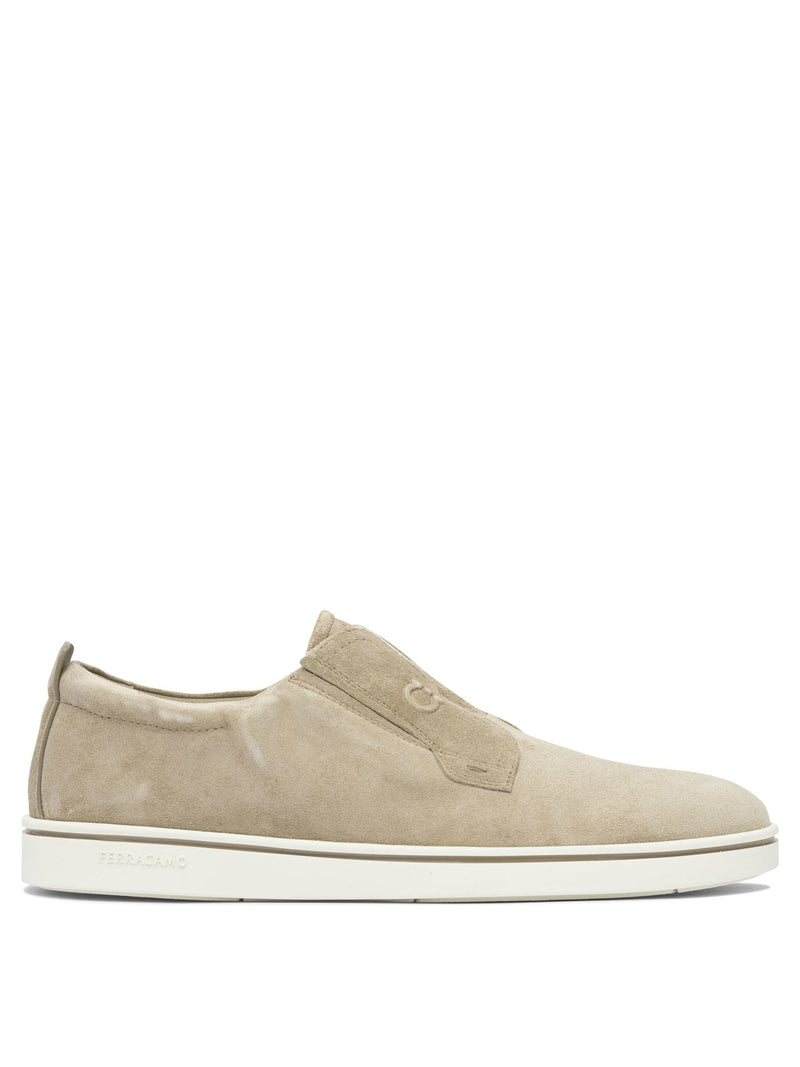 Ferragamo Mocasines de ante beige para hombre de Ferragamo - World Class Fashion