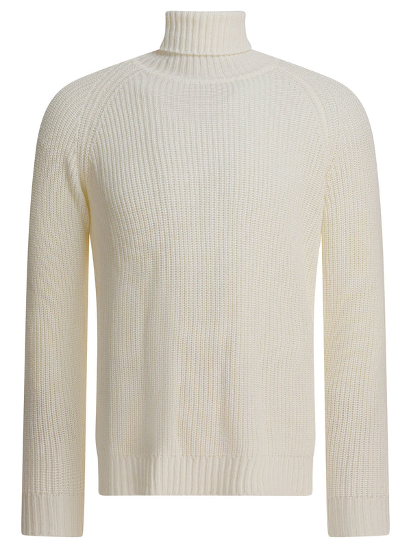 Rakkì Turtleneck Sweater "rebel"