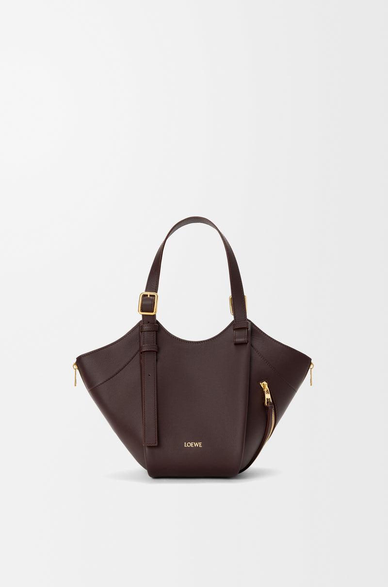 Loewe Bolso de Hombro Loewe Hammock Flip Mini Castaño Oscuro - World Class Fashion