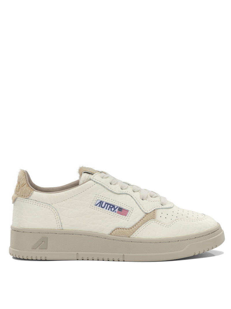 Autry Zapatillas Bajas Autry Medalist Beige para Mujer - World Class Fashion